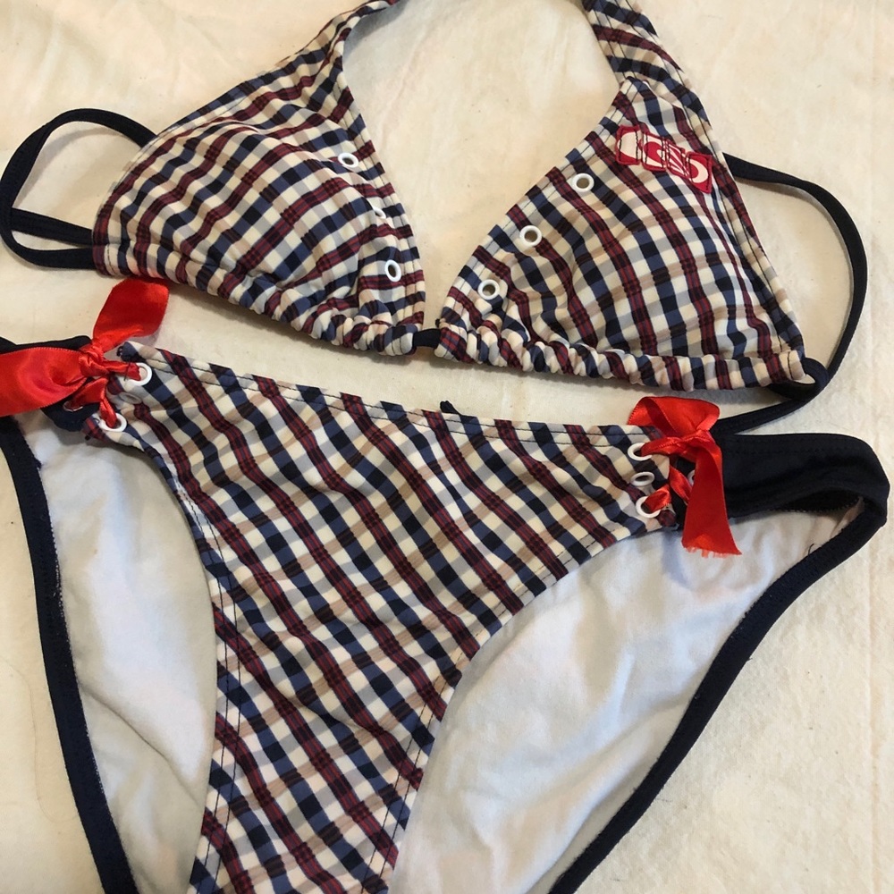 Ripcurl Bikini Top And Bottom - image 1